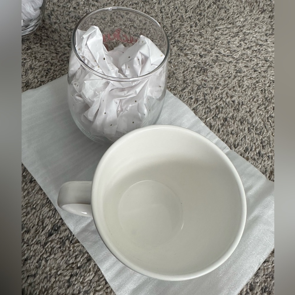 Engaged Mug 💍 - Picture 2 of 3
